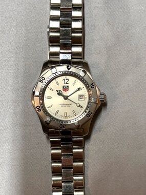TAG Heuer Professional 200M Quartz Diver Watch White Dial Date Steel women’s